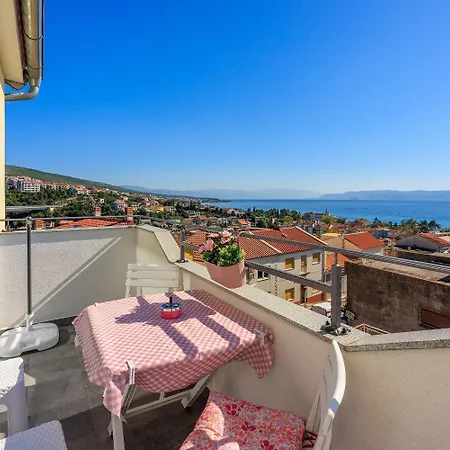 Apartment Exquisites Nur 350 Meter Zum Mit Herrlichem Meerblick, Privatparkplatz, Wifi