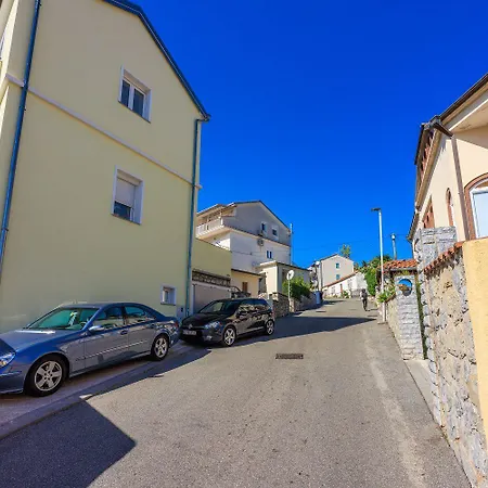 Apartment Exquisites Nur 350 Meter Zum Mit Herrlichem Meerblick, Privatparkplatz, Wifi
