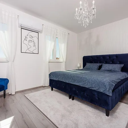 Exquisites Nur 350 Meter Zum Mit Herrlichem Meerblick, Privatparkplatz, Wifi Apartment Crikvenica