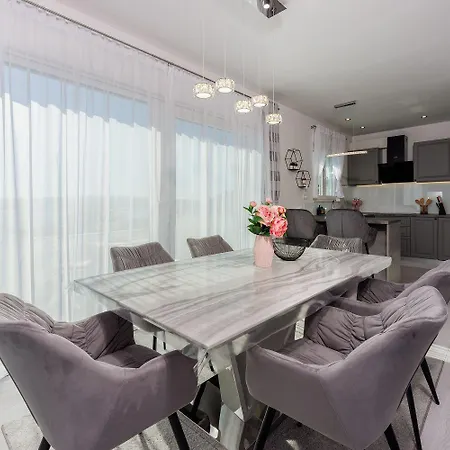 Exquisites Nur 350 Meter Zum Mit Herrlichem Meerblick, Privatparkplatz, Wifi Apartment *