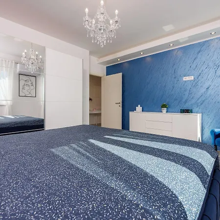 Exquisites Nur 350 Meter Zum Mit Herrlichem Meerblick, Privatparkplatz, Wifi *