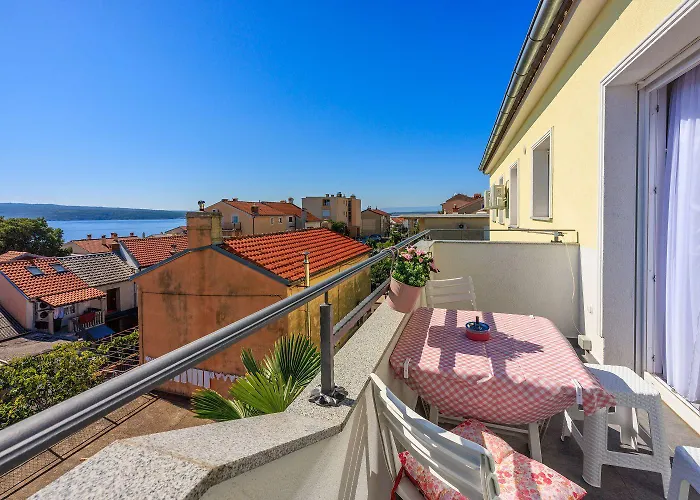 Lägenhet Exquisites Nur 350 Meter Zum Mit Herrlichem Meerblick, Privatparkplatz, Wifi Crikvenica